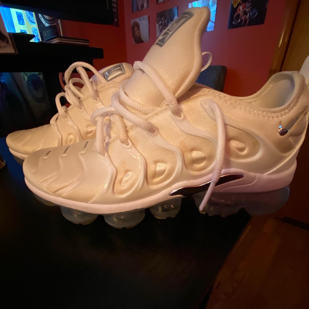 Nike women’s air vapor max plus running sneakers size 7